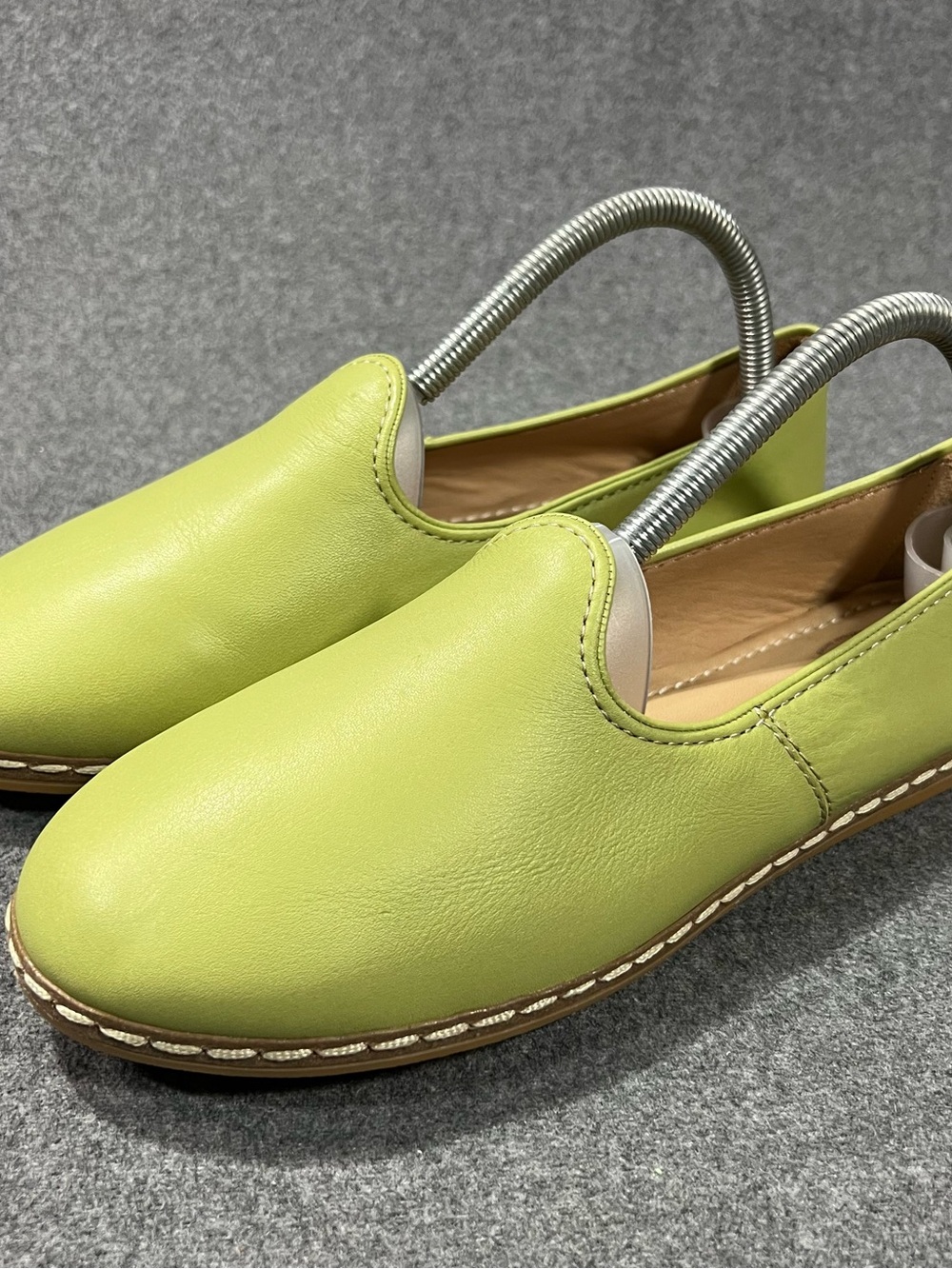 Charix Slip On Loafer Shoes Size EUR 39.5 Women’s US 9 Pistachio Leather Comfort